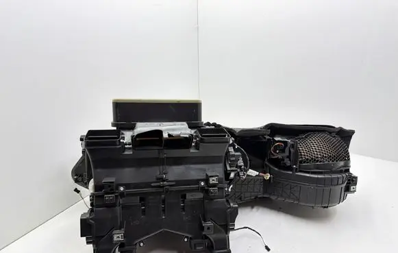 Mercedes-Benz GLC C253 Interior heater climate box assembly T1025034R