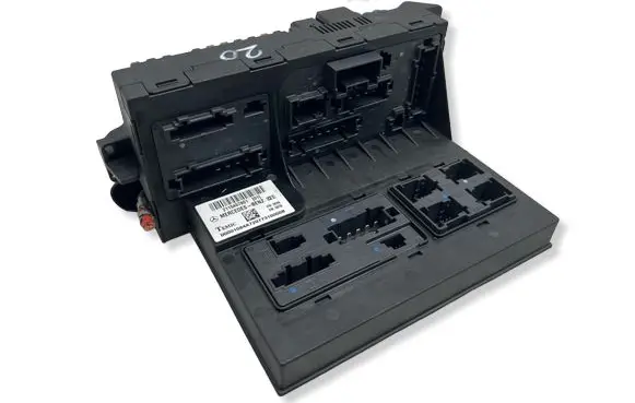 Mercedes-Benz E W211 Fuse module 2115457801