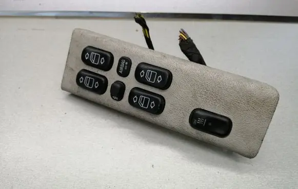 Mercedes-Benz A W168 Electric window control switch 1686831408 1688202810