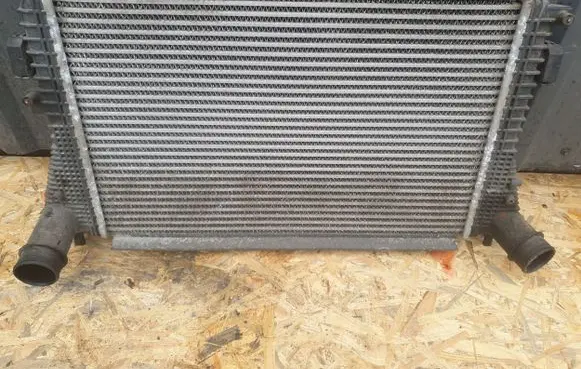 Volkswagen PASSAT B6 Intercooler radiator 3C0121345AN