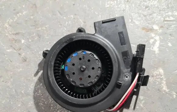 Audi Q3 F3 Engine control unit/module fan 4N0915213B