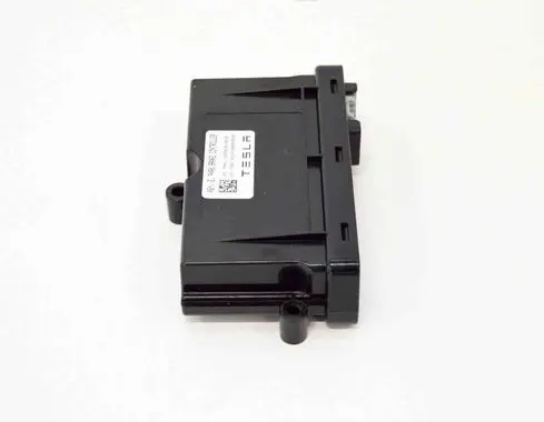 Tesla Model S Rear brake EMF control unit/module 0114I40000836 100761800E