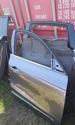 Renault Arkana Front door 801107303R