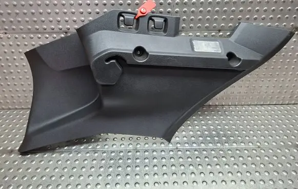 Dacia Sandero III Other trunk/boot trim element S26301308 769353508R