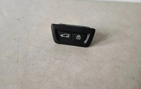 BMW 7 G11 G12 Tailgate/boot open switch button 9275121