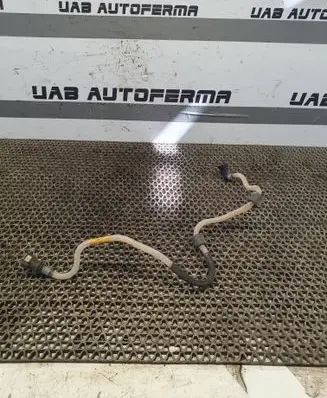 Renault Captur Fuel line pipe 164468215R