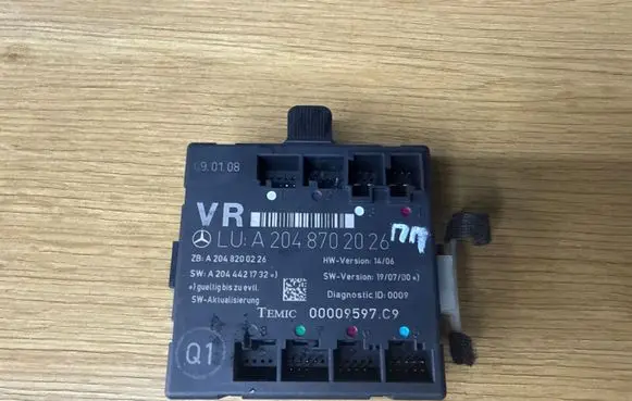 Mercedes-Benz C W204 Door control unit/module A2044421732