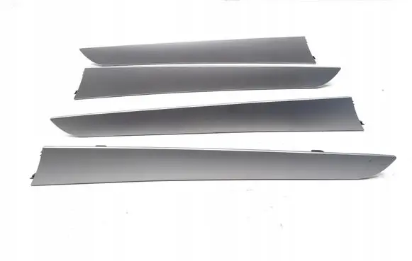 Audi A5 8T 8F Front door trim bar 8K0867409