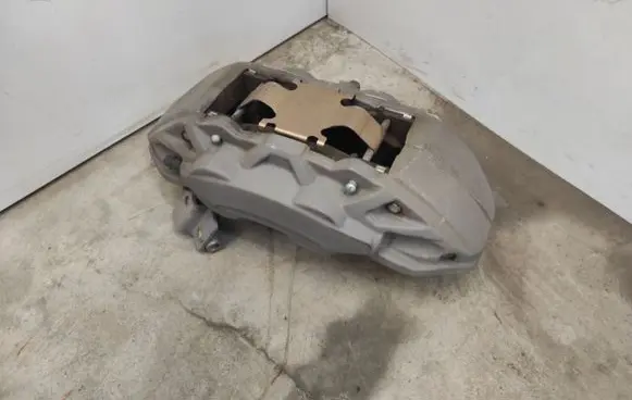Ford Mustang VI Front brake caliper FR3C2011BG FR332B557GD