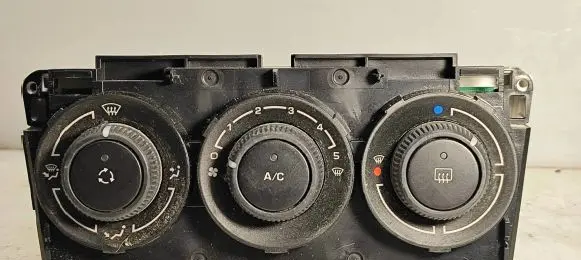 Peugeot 308 Climate control unit T1000220K 69940002 0810213B8