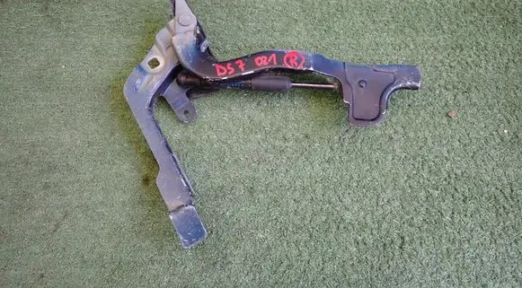 Citroen DS7 Crossback Engine bonnet/hood hinges