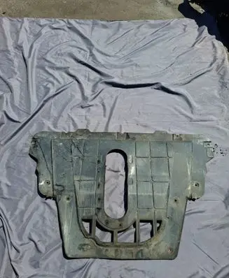 Alfa Romeo Giulietta Front underbody cover/under tray 50509474
