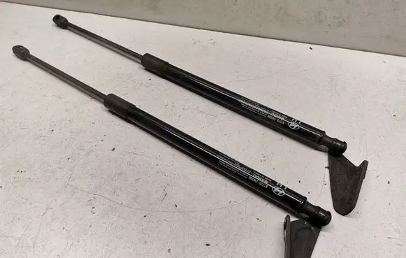 Hyundai Santa Fe Tailgate/trunk strut/damper 817702W500