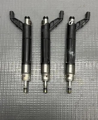 Porsche Cayenne (9Y0 9Y3) Fuel injector 06490065306M906A02 06M906036T