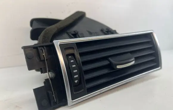 Audi A6 S6 C6 4F Dashboard side air vent grill/cover trim 4F1820902D
