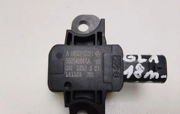 Mercedes-Benz GLA W156 Airbag deployment crash/impact sensor 56054084AA A1668210351