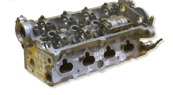Audi A8 S8 D2 4D Engine head 077103373AE
