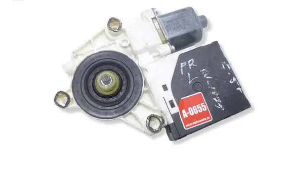 Volkswagen Golf Plus Front door window regulator motor 1K0959792H 05074622 22230605010289