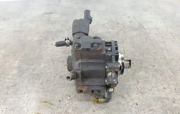 Peugeot 407 Fuel injection high pressure pump 