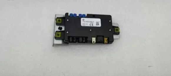 Volkswagen Touareg I Aerial antenna amplifier 7L6035530C