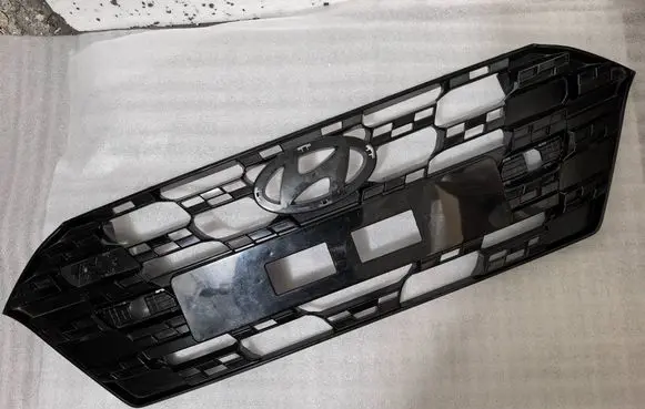 Hyundai i20 (BC3 BI3) Front grill 86351C000