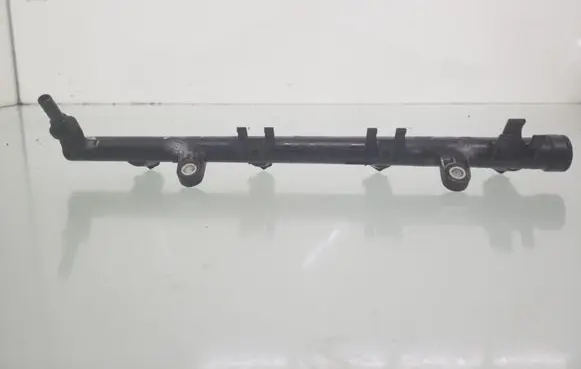 Renault Modus Fuel main line pipe 8200135504