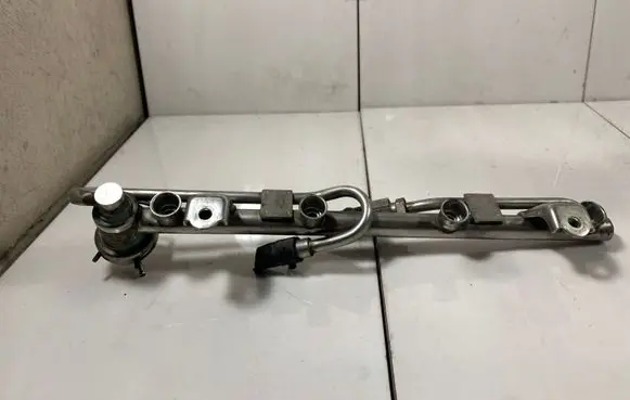Audi A4 S4 B6 8E 8H Fuel main line pipe 0280160575
