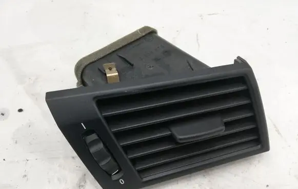 BMW X3 E83 Dashboard side air vent grill/cover trim 3400076