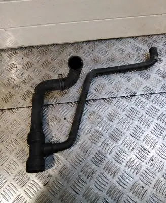 Volkswagen PASSAT B5 Engine coolant pipe/hose 8D0121055F