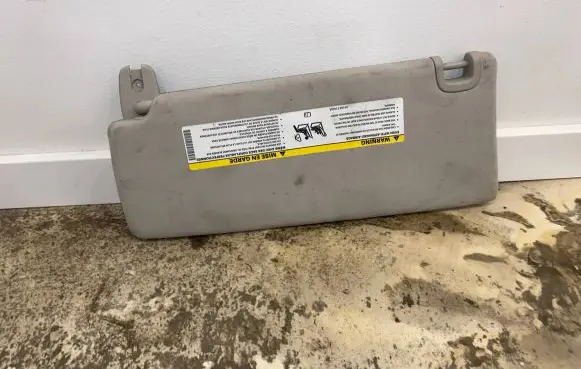 Jeep Cherokee Sun visor 05108114AA