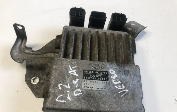 Toyota Avensis T250 Fuel injection control unit/module 8987120070