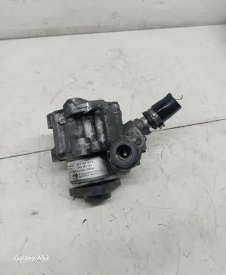 Audi A4 S4 B7 8E 8H Power steering pump 8E0145155N 7690955121