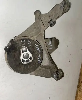 Opel Antara Engine mount bracket X00761A