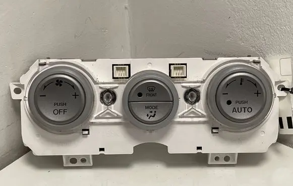Mazda 6 Climate control unit RH04E2E