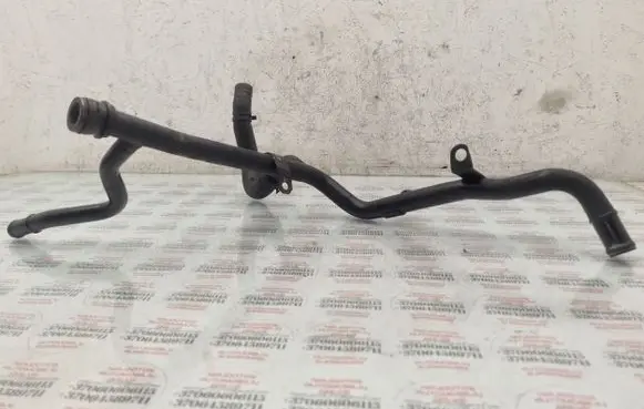 Volkswagen PASSAT B6 Engine coolant pipe/hose 03G121065H