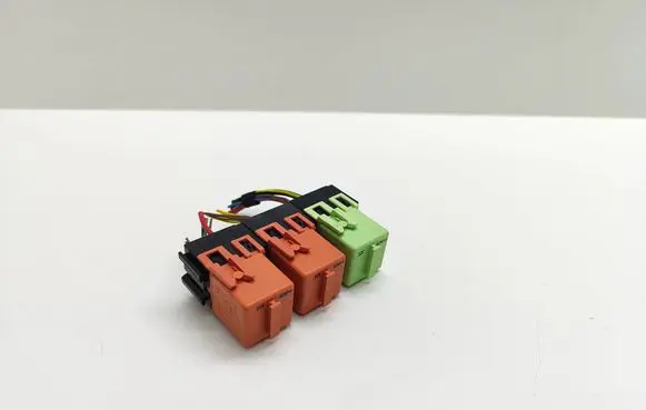 BMW 5 E60 E61 Other relay 8373700 61368373700