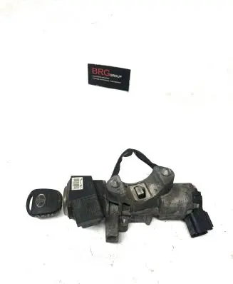 Toyota Avensis T250 Ignition lock 05015178 21094637
