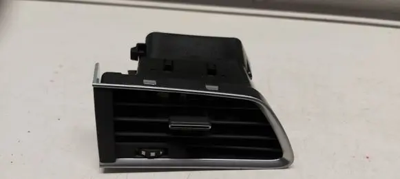 Peugeot 508 Dash center air vent grill 9686457377