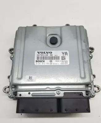 Volvo V70 Engine control unit/module 0281012765 nr3808