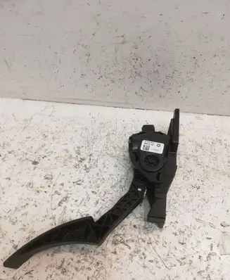 Jeep Grand Cherokee Accelerator throttle pedal 68021971AD