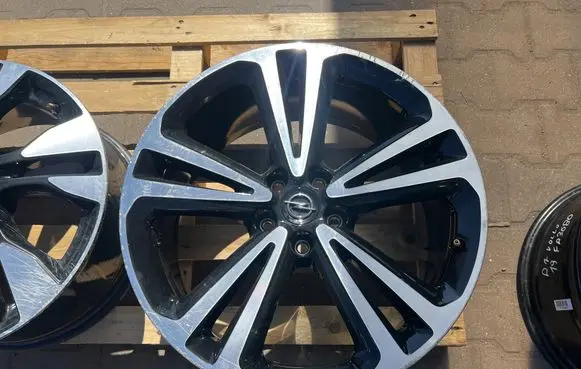 Opel Insignia B R20 alloy rim OP106