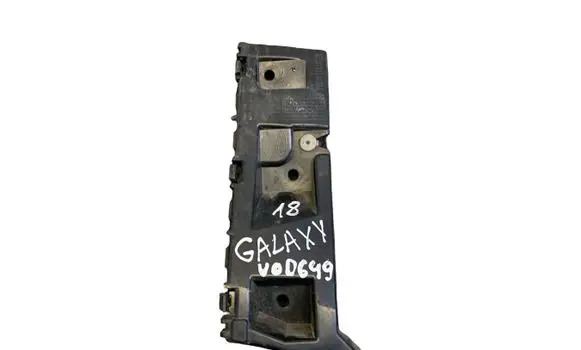 Front bumper mounting bracket
