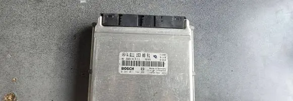 Mercedes-Benz Sprinter W901 W902 W903 W904 Engine control unit/module A6111530891 0281011744