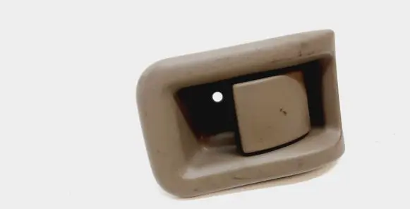 Volvo XC70 Engine bonnet (hood) release handle 30779851