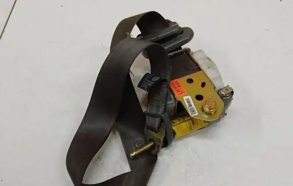 Hyundai Santa Fe Front seatbelt 045259