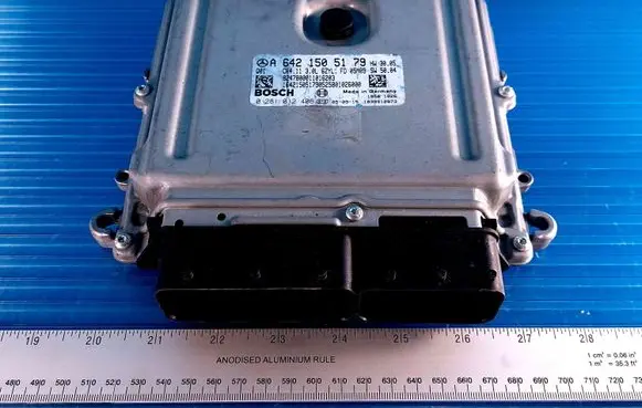 Mercedes-Benz E W211 Engine control unit/module 6421505179 0281012406