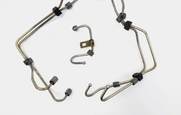 Citroen C5 Fuel injector supply line/pipe 