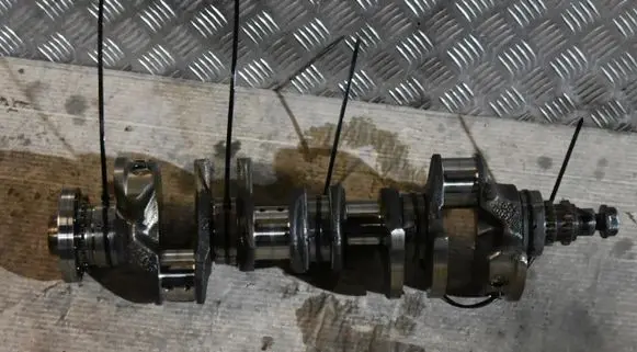 BMW X5 G05 Crankshaft 8680551
