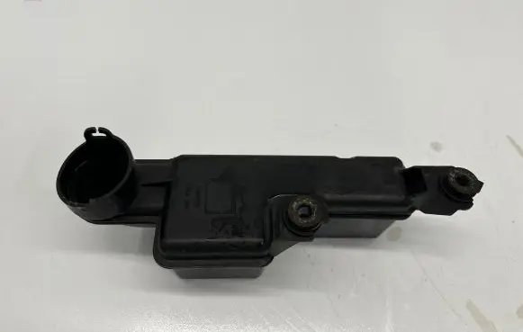 Nissan Qashqai Air intake duct part 6897524