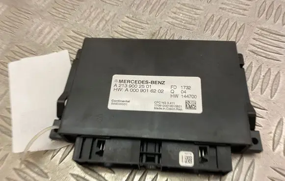 Mercedes-Benz E W238 Gearbox control unit/module A2139002501